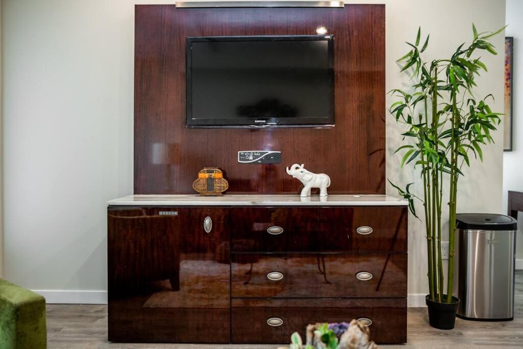 Luxurious One Bedroom Suite With Balboa Park View サンディエゴ エクステリア 写真
